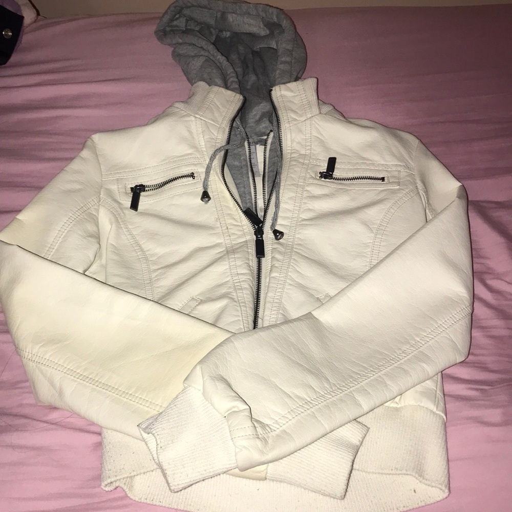 Charlotte Russe 2 in 1 jacket